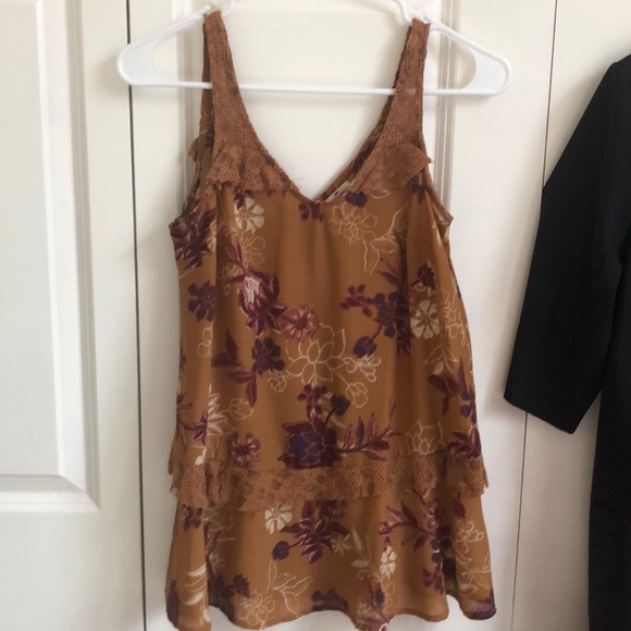 Brown floral tank top - Picture 1 of 1